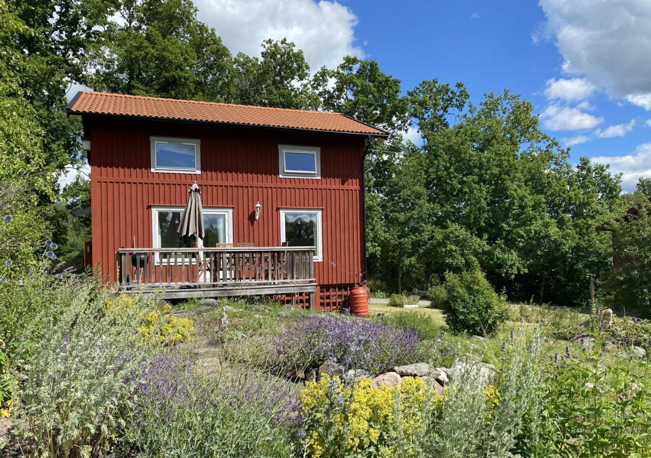 Gasthaus Haeradssaetter Gard 1 Valdemarsvik Exterior foto