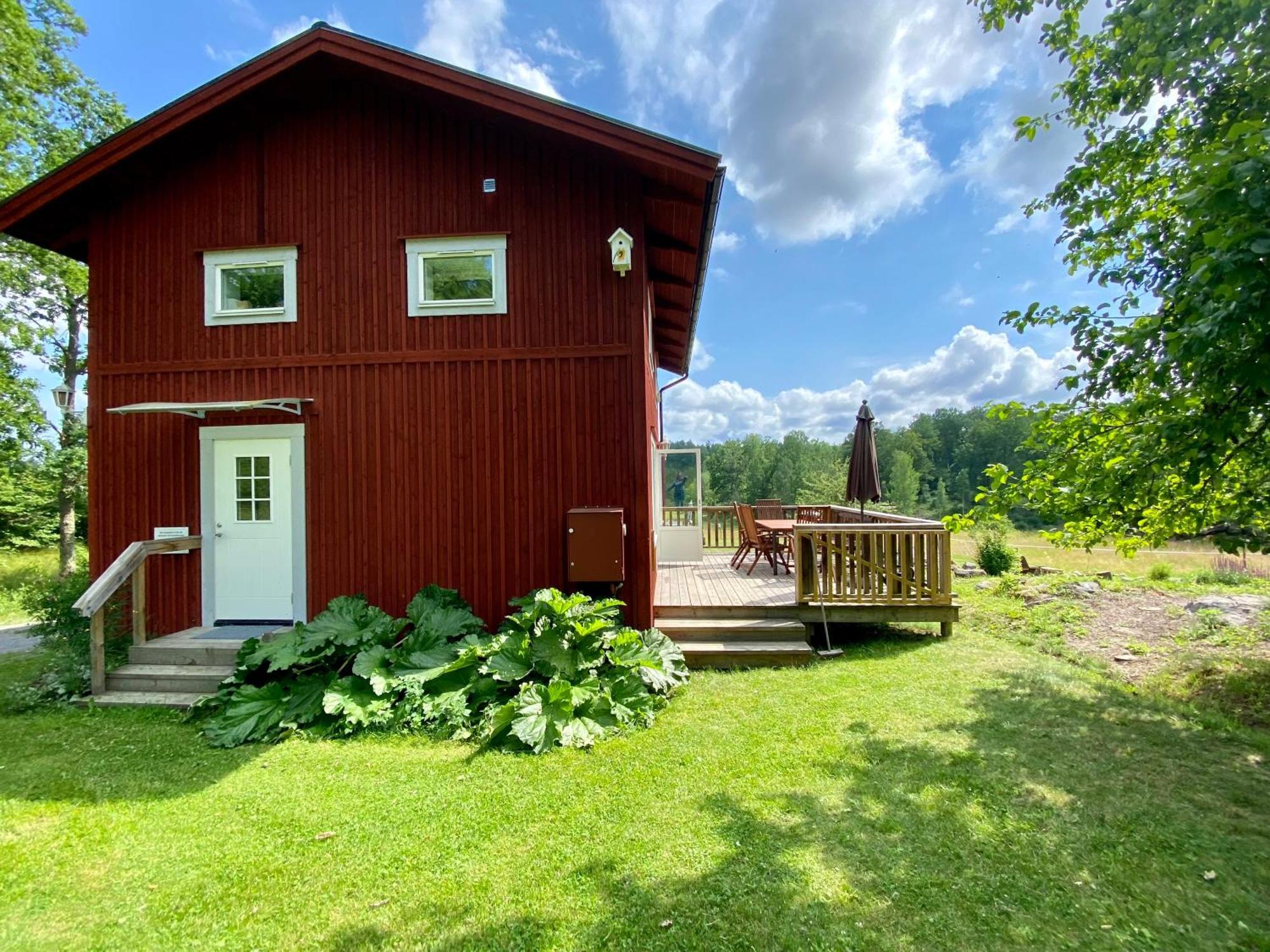 Gasthaus Haeradssaetter Gard 1 Valdemarsvik Exterior foto